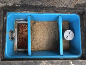 グリストラップ清掃前